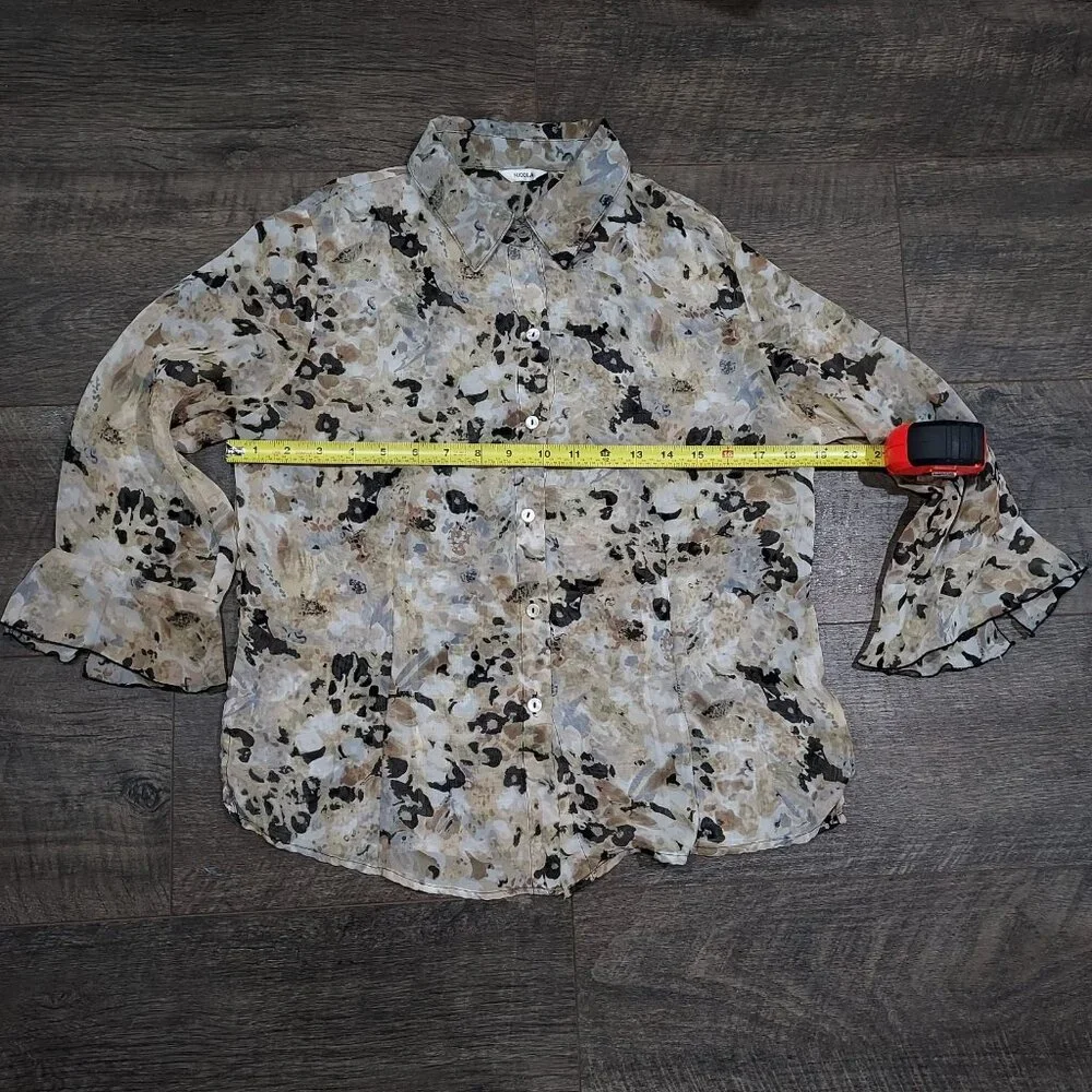 Nicola Woman Sheer Blouse with Ruffled Sleeves and Crinkle Tank Set Small - Picture 6 of 10